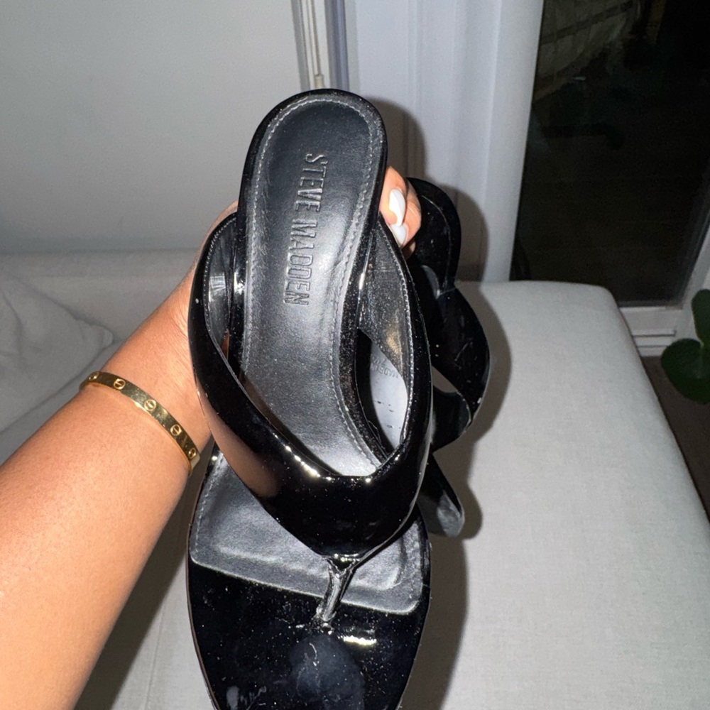 Steve Madden Black Patent Slip-On Thong Mules